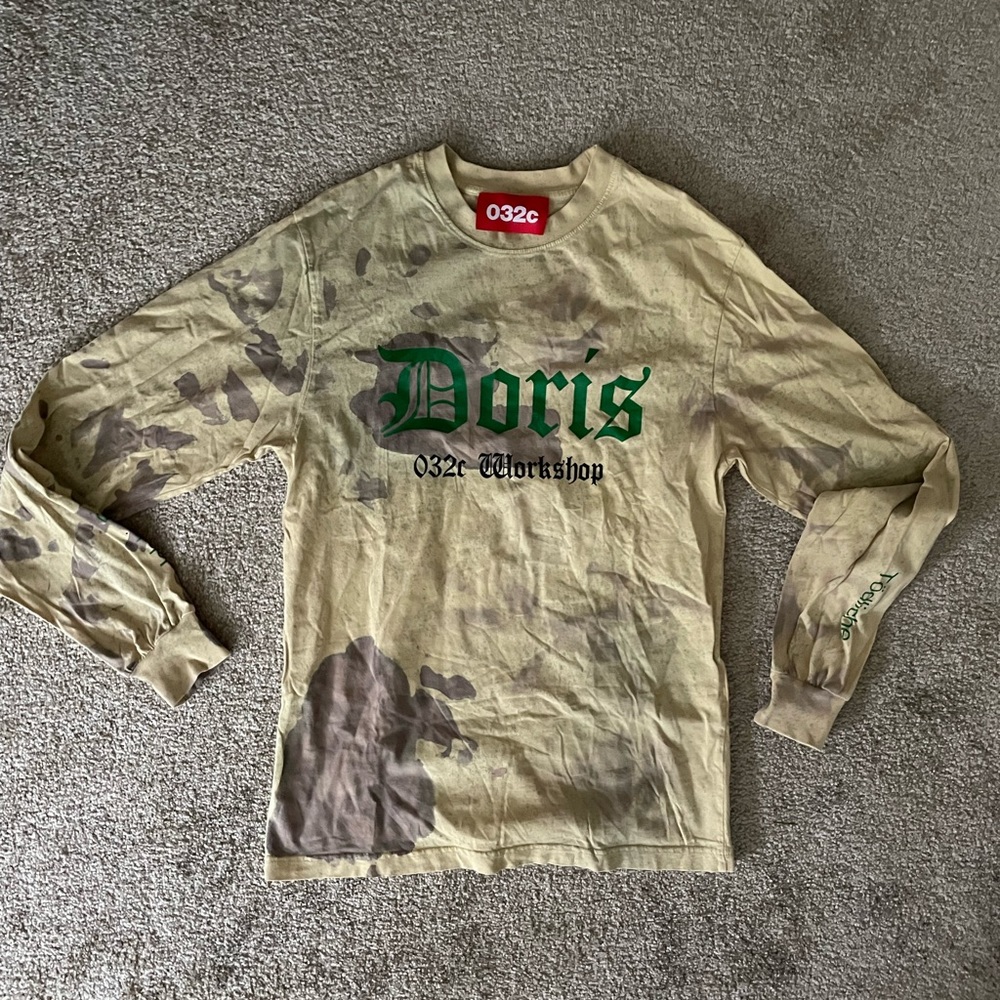 032c Beige Die Tödliche Doris Edition Bleach Amateur Long Sleeve T-Shirt
